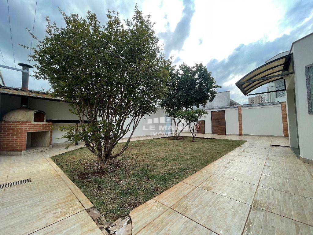 Casa de Condomínio à venda e aluguel com 3 quartos, 179m² - Foto 17