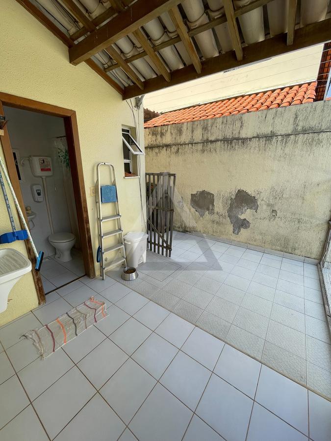 Casa à venda com 3 quartos, 148m² - Foto 16