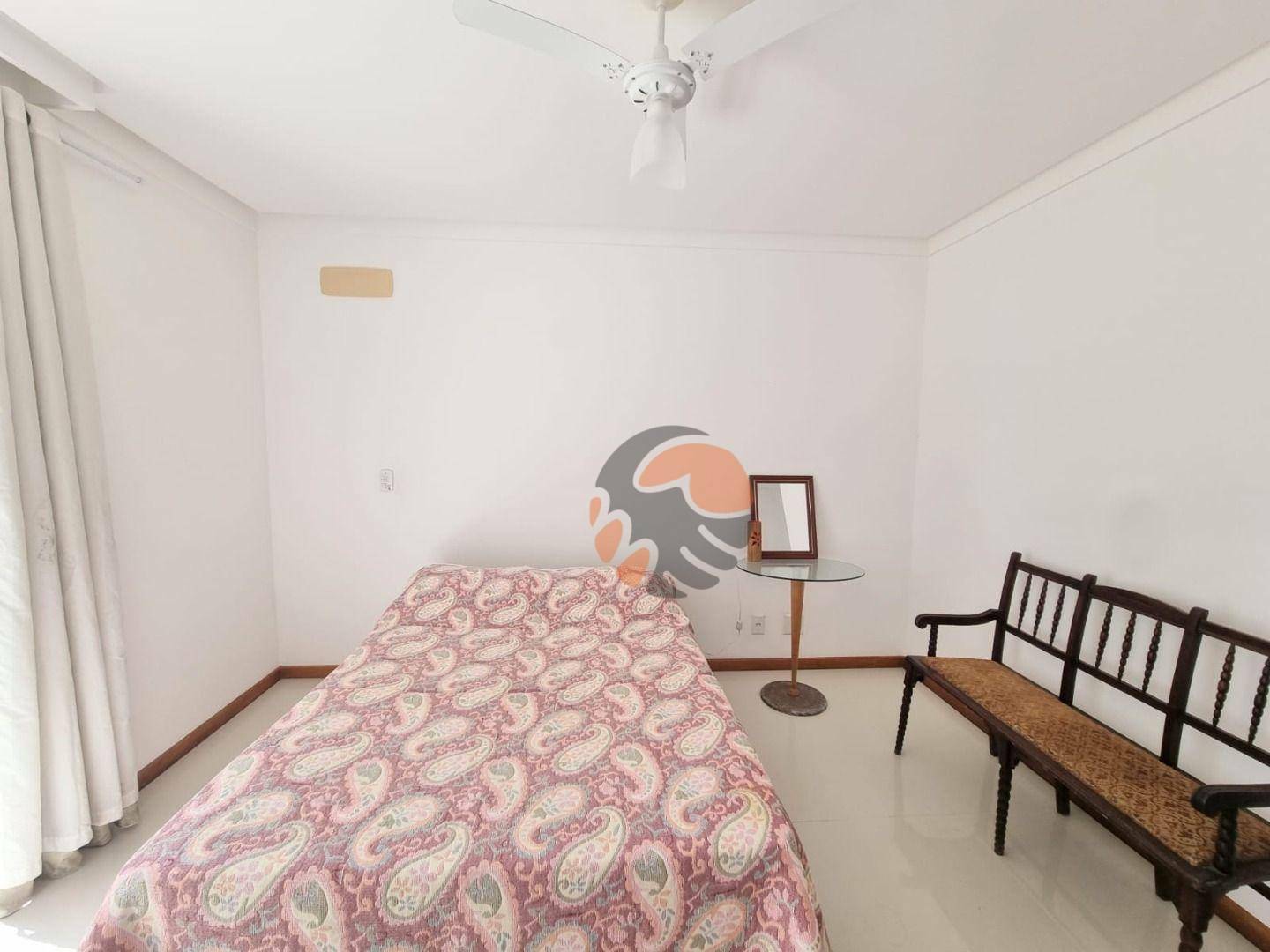 Apartamento para alugar com 4 quartos, 130m² - Foto 9