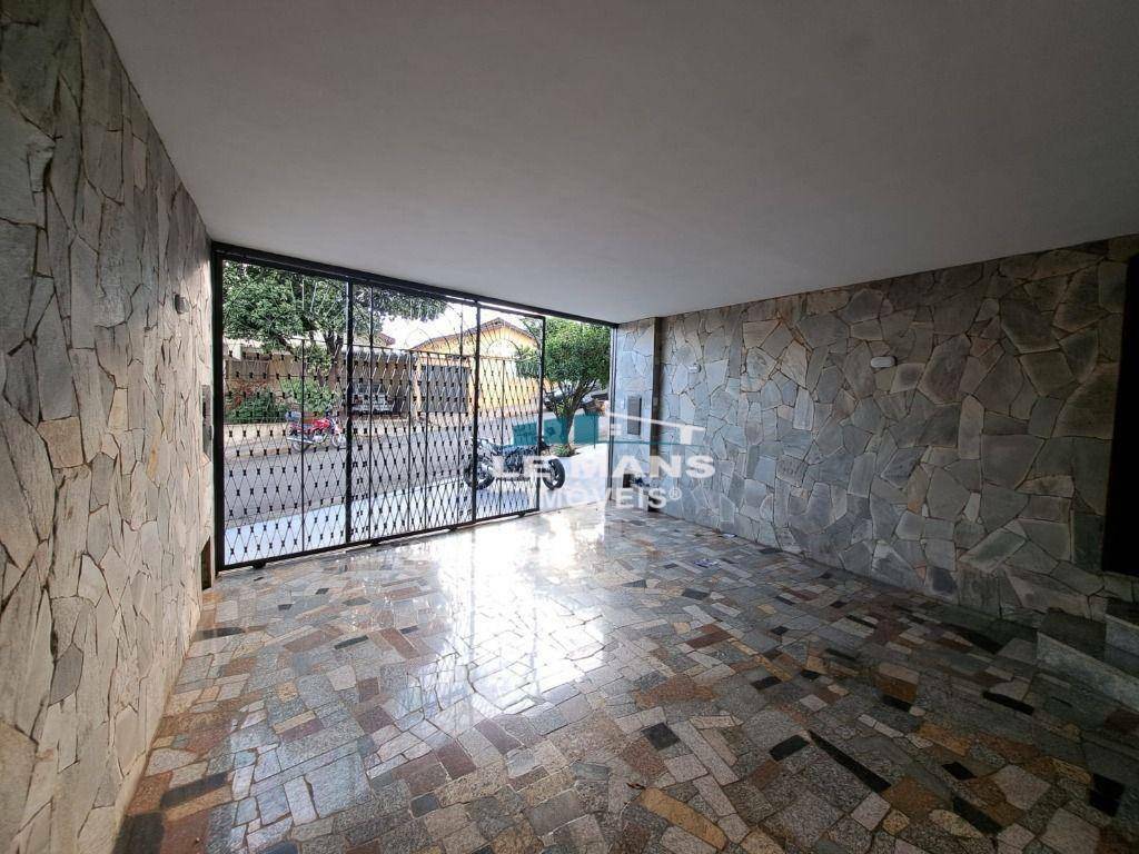 Casa à venda com 4 quartos, 250m² - Foto 5