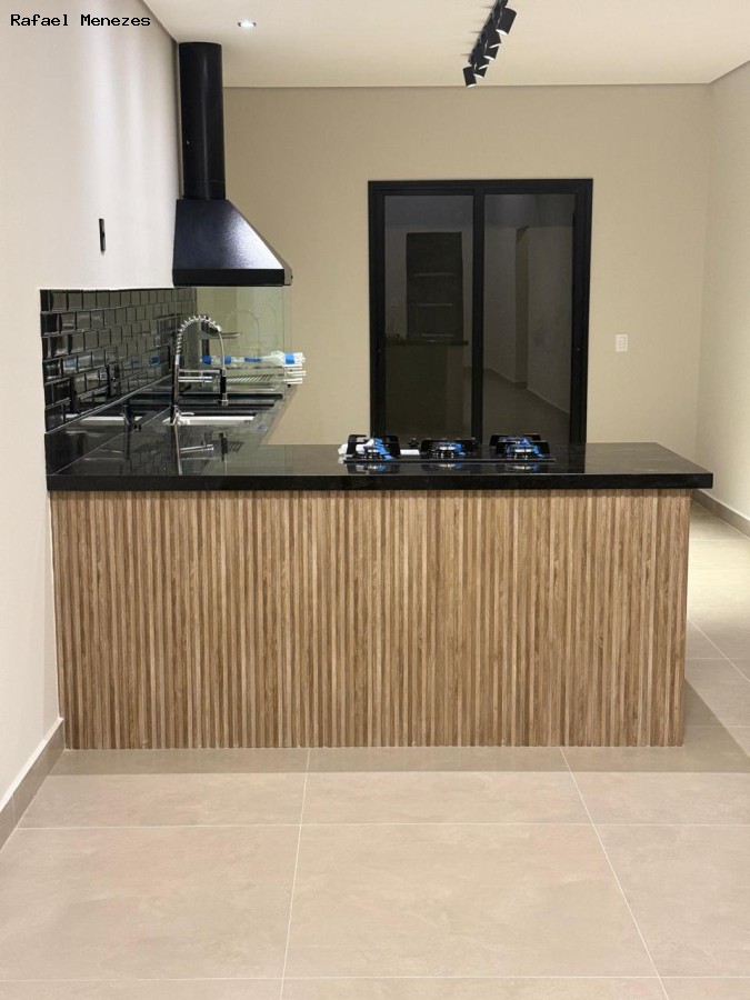 Casa à venda com 3 quartos, 93m² - Foto 11