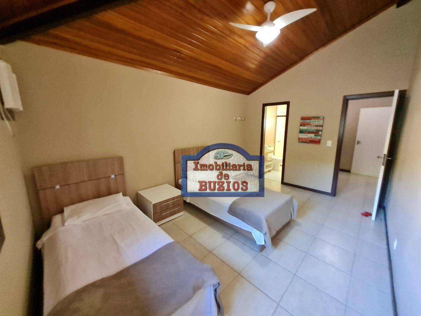 Casa de Condomínio à venda com 4 quartos, 200m² - Foto 31