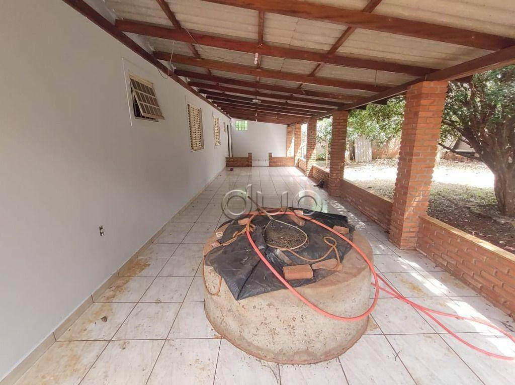 Chácara à venda com 3 quartos, 230m² - Foto 17