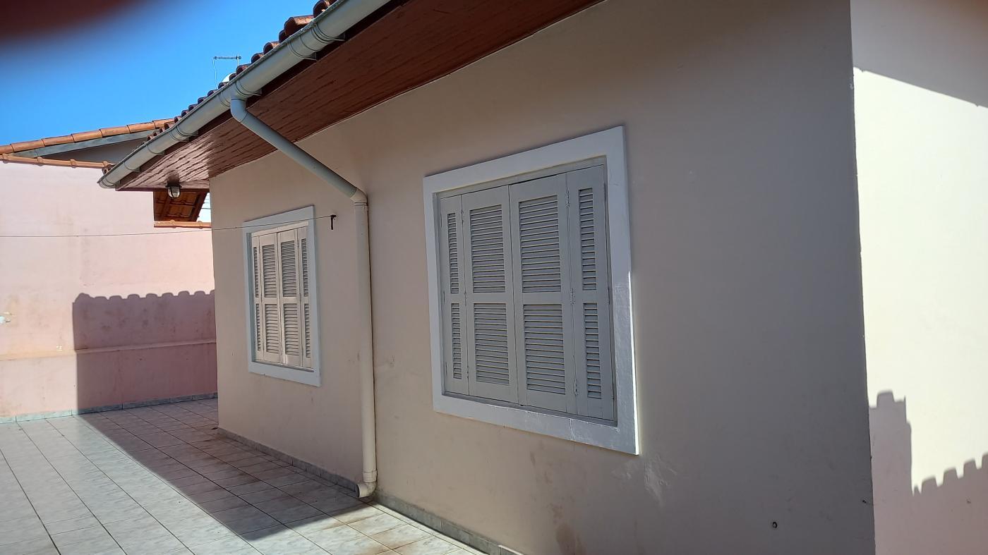 Casa à venda com 3 quartos, 600m² - Foto 23