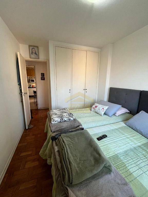 Apartamento à venda com 2 quartos, 70m² - Foto 10