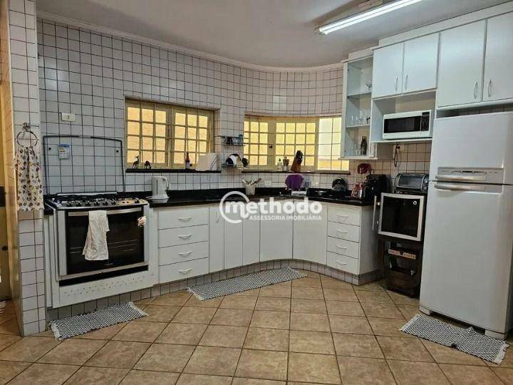 Casa à venda e aluguel com 3 quartos, 250m² - Foto 23