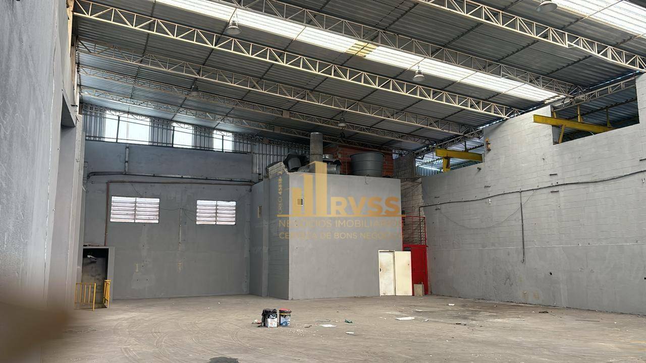 Depósito-Galpão-Armazém para alugar, 718m² - Foto 1