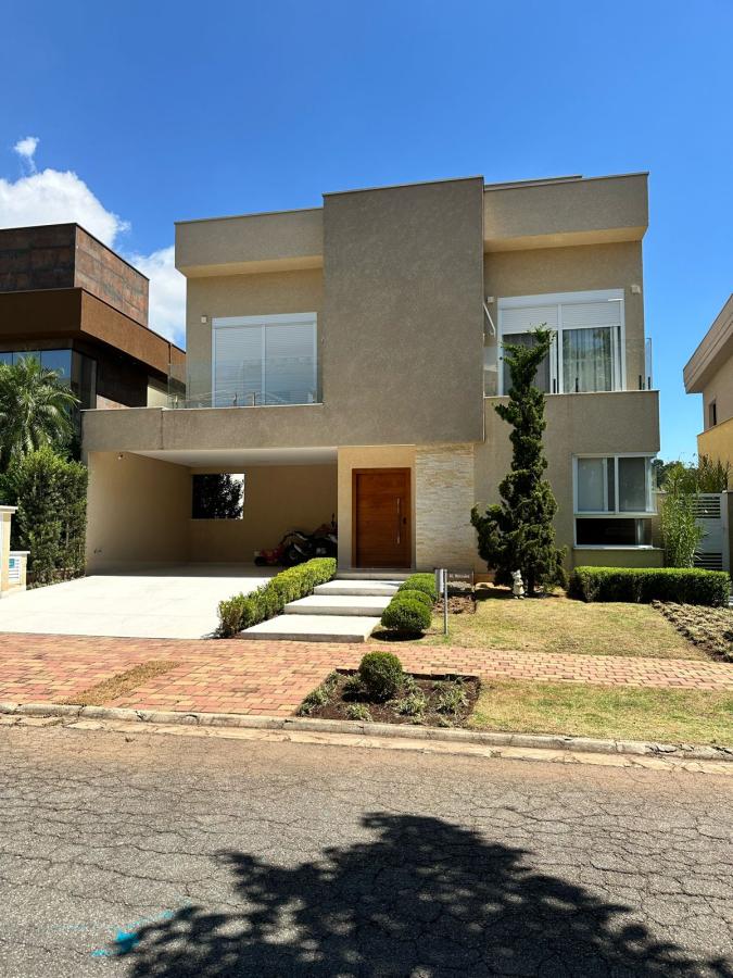 Casa de Condomínio à venda com 4 quartos, 430m² - Foto 1