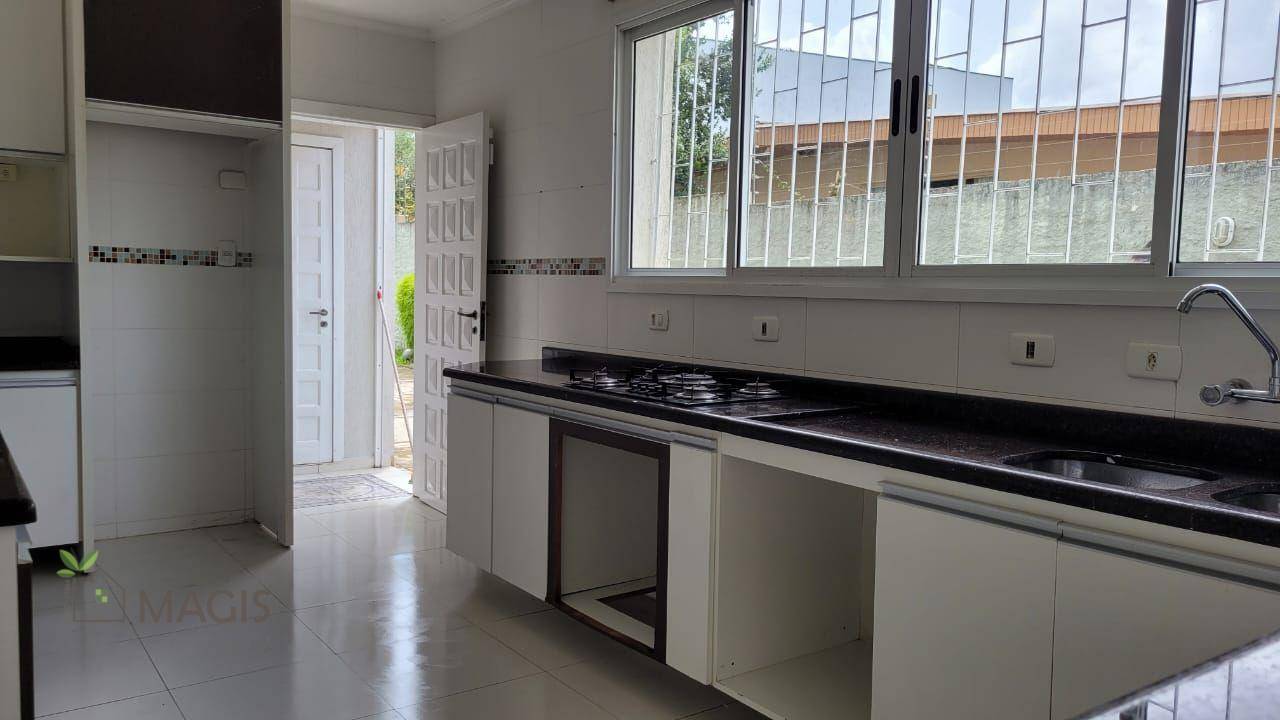 Casa para alugar com 5 quartos, 290m² - Foto 14