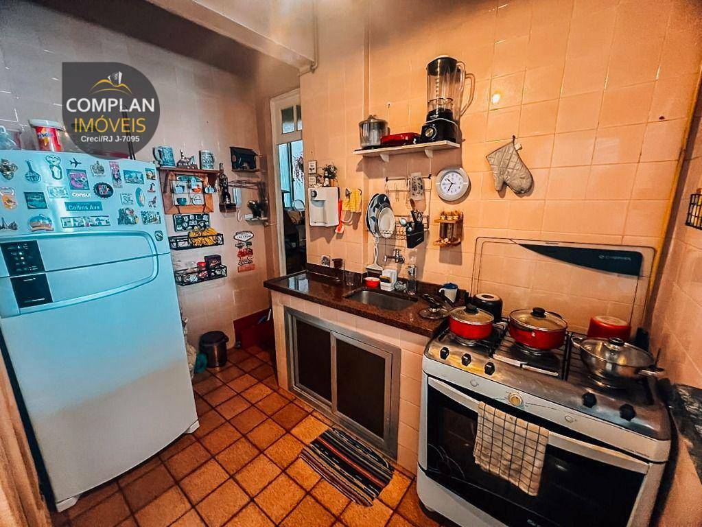 Apartamento à venda com 2 quartos, 76m² - Foto 13