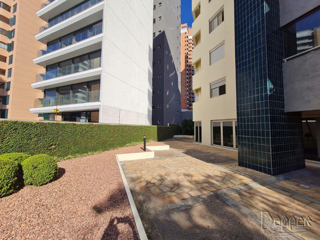 Apartamento à venda com 3 quartos, 170m² - Foto 14