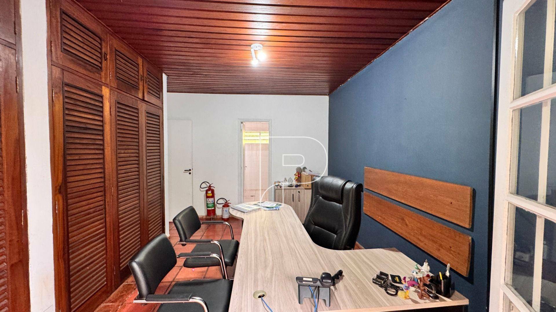 Casa à venda com 3 quartos, 300m² - Foto 33