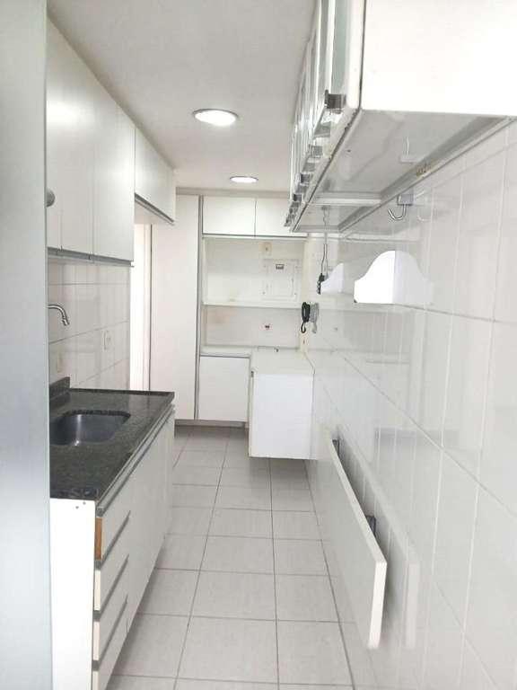 Apartamento à venda com 3 quartos, 85m² - Foto 5