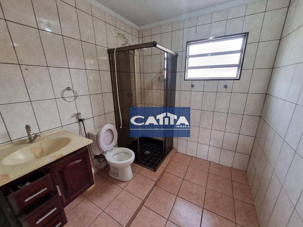 Casa para alugar com 2 quartos, 60m² - Foto 14