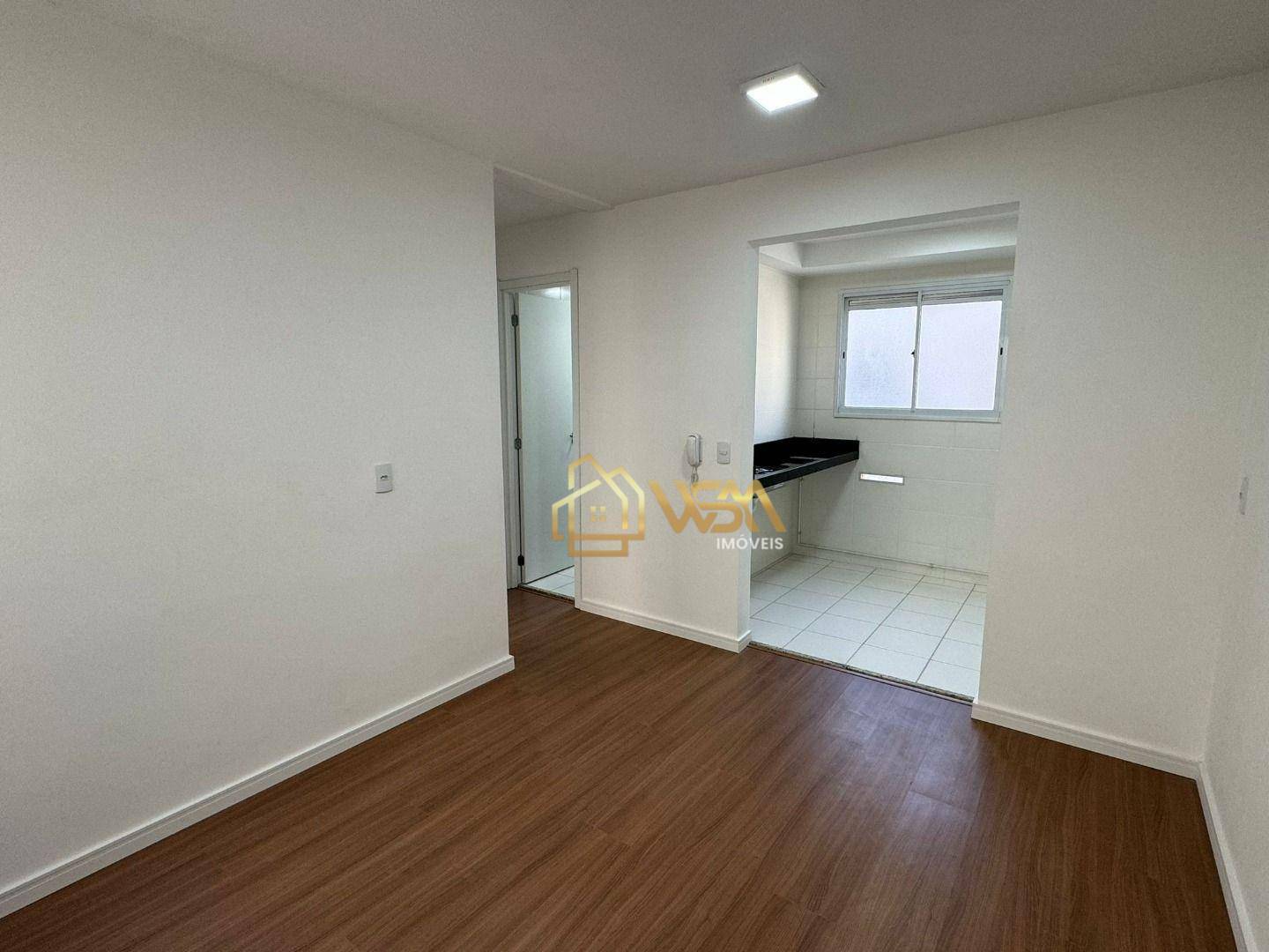 Apartamento à venda com 2 quartos, 42m² - Foto 2