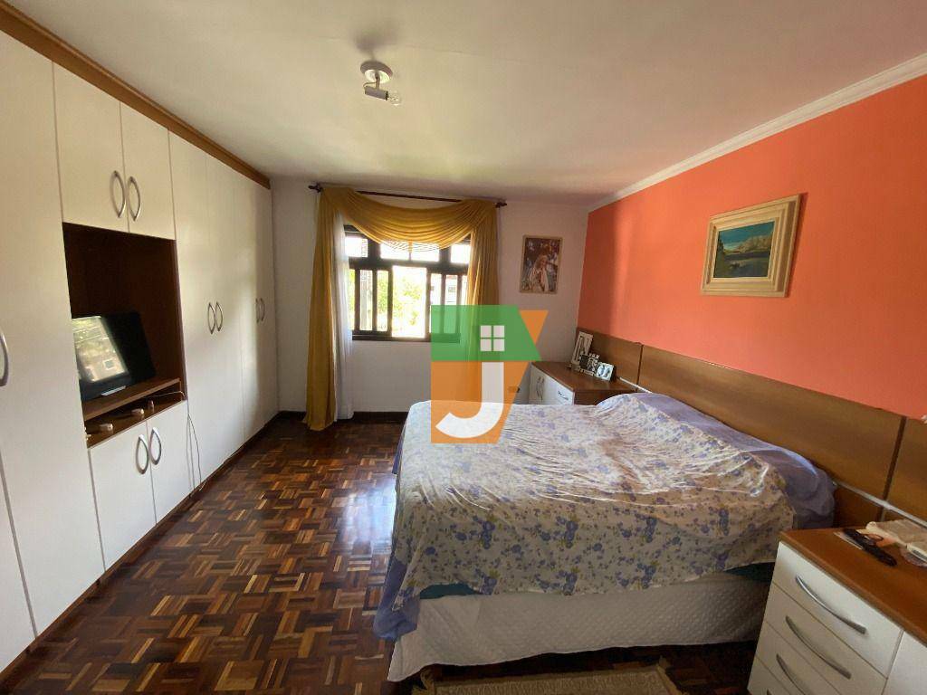 Casa à venda com 3 quartos, 247m² - Foto 27