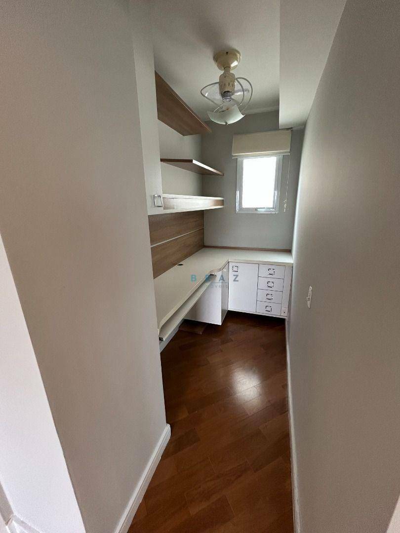 Apartamento para alugar com 2 quartos, 113m² - Foto 8
