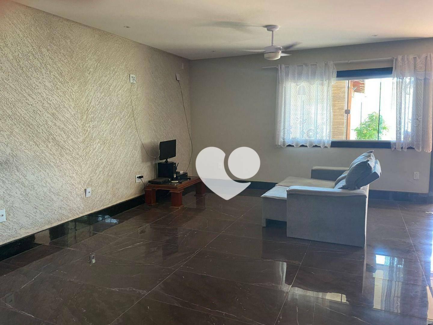 Casa à venda com 3 quartos, 180m² - Foto 9