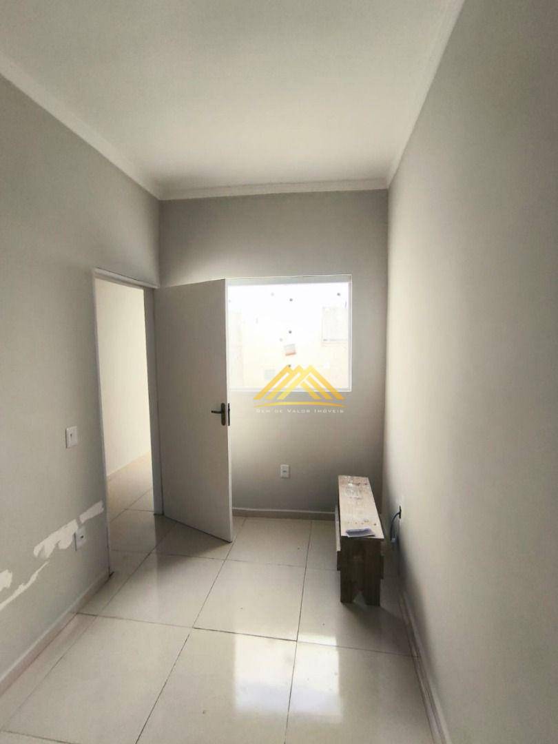 Casa à venda com 2 quartos, 75m² - Foto 9