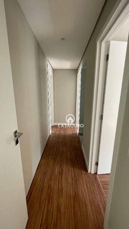 Apartamento para alugar com 3 quartos, 115m² - Foto 13