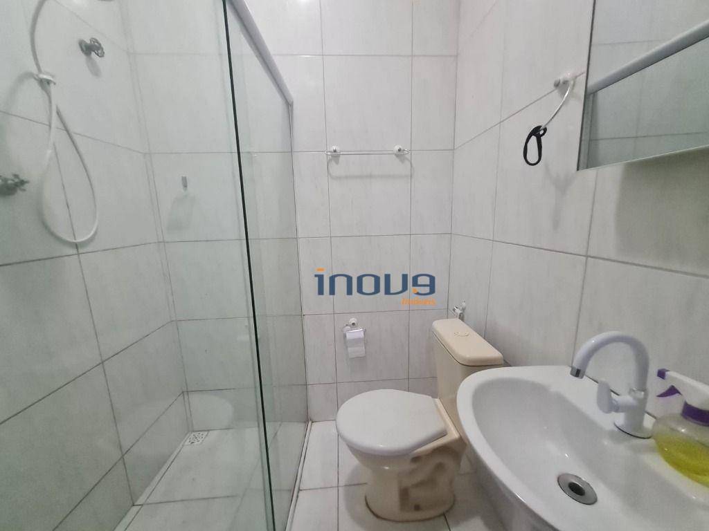 Casa à venda com 3 quartos, 220m² - Foto 17