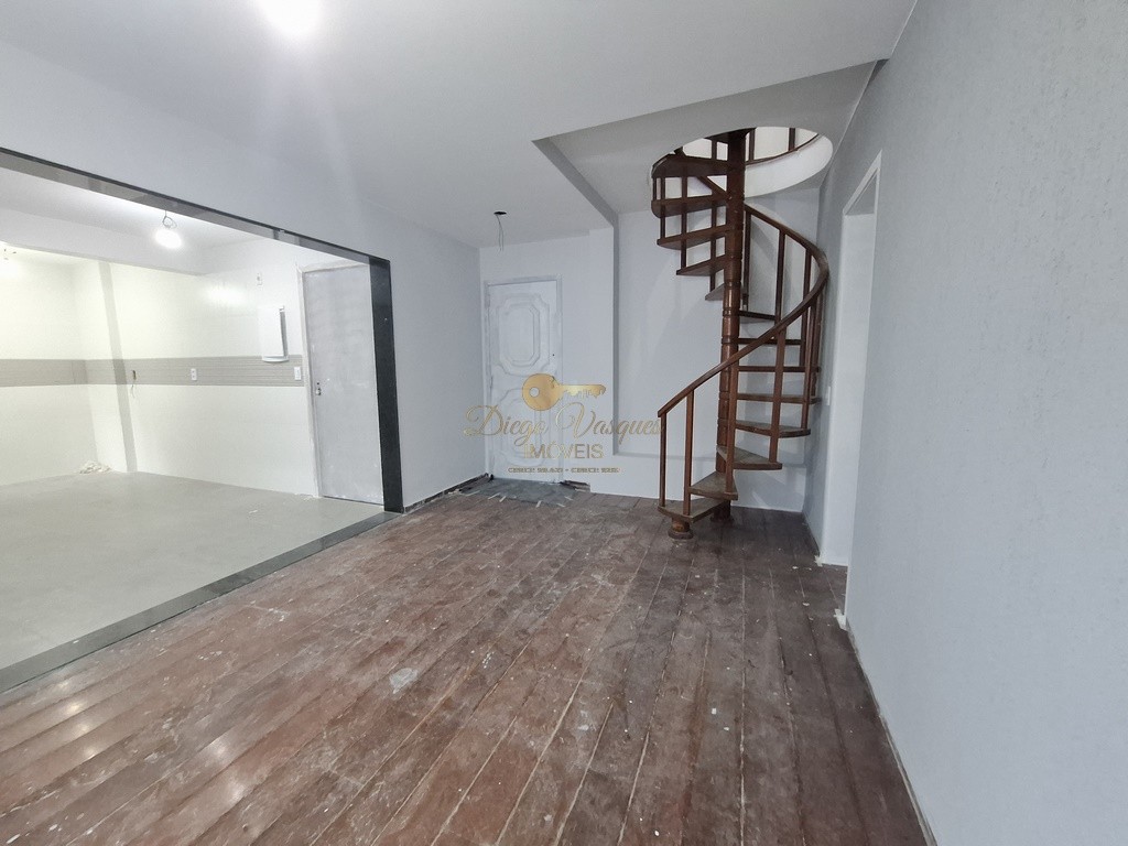 Cobertura à venda com 3 quartos, 140m² - Foto 1