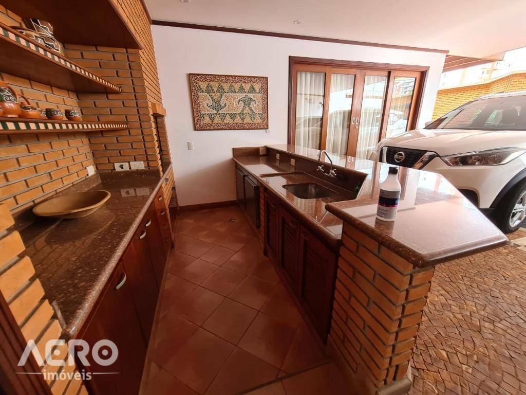 Casa à venda com 3 quartos, 279m² - Foto 15