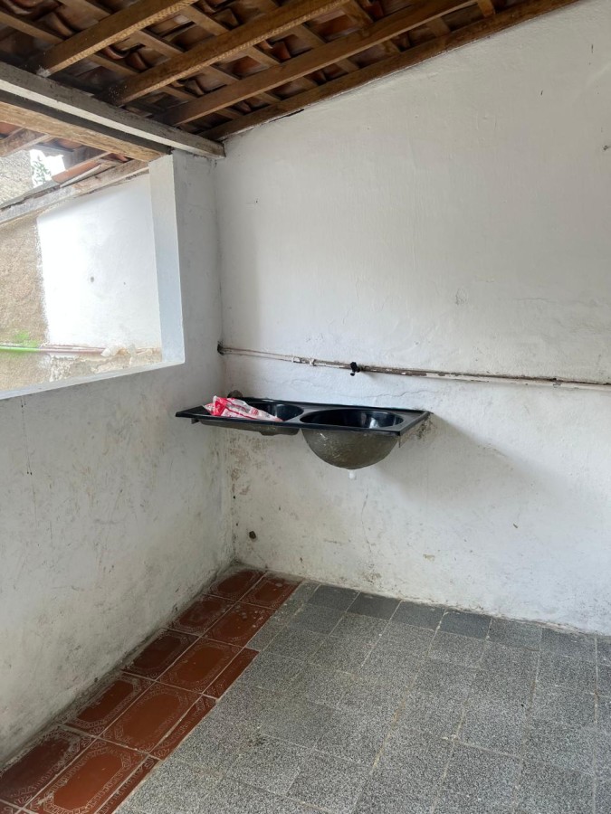 Casa para alugar com 2 quartos, 85m² - Foto 11