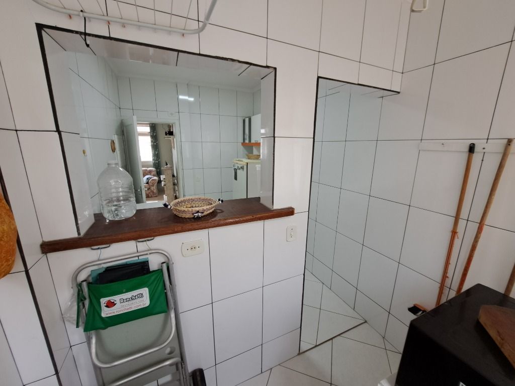 Apartamento à venda com 2 quartos, 70m² - Foto 15