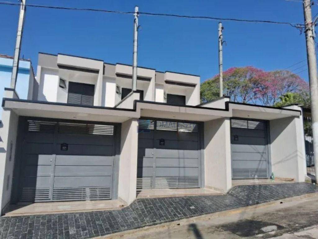 Sobrado à venda com 3 quartos, 120m² - Foto 1