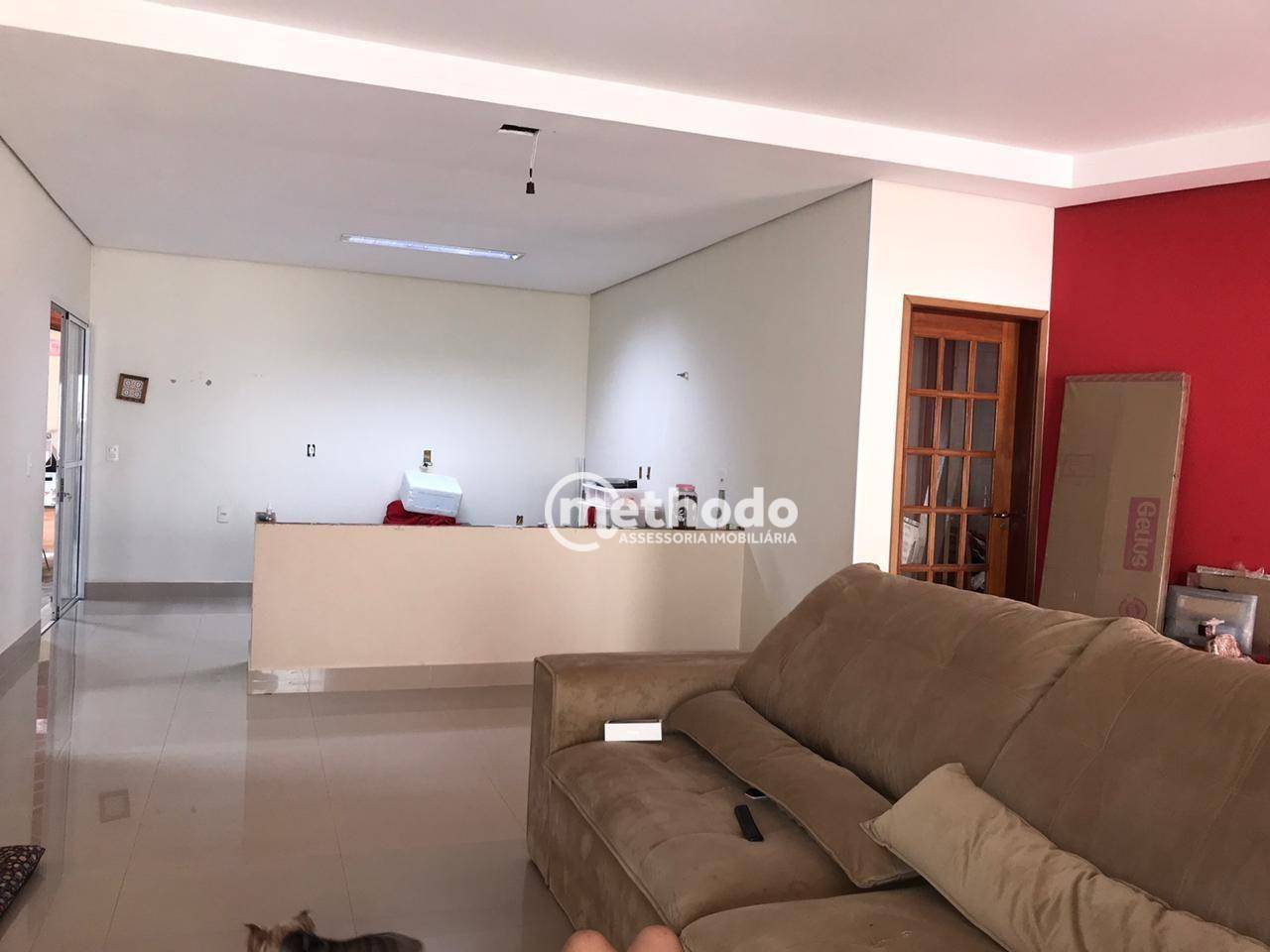 Chácara à venda com 4 quartos, 287m² - Foto 4