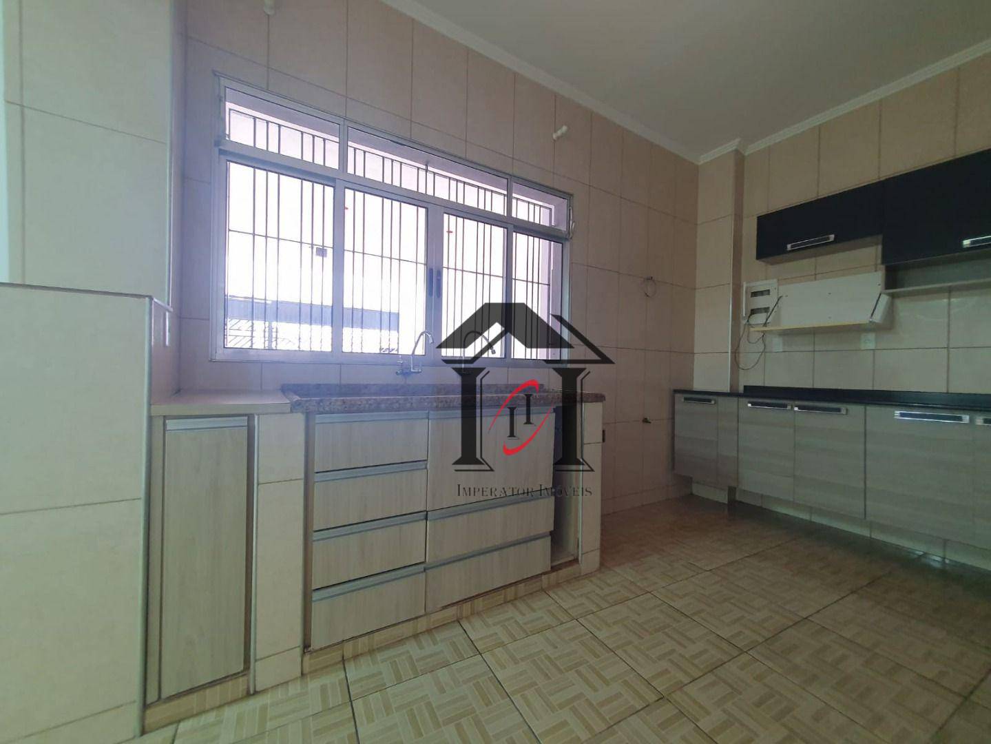 Casa à venda com 2 quartos, 200m² - Foto 5