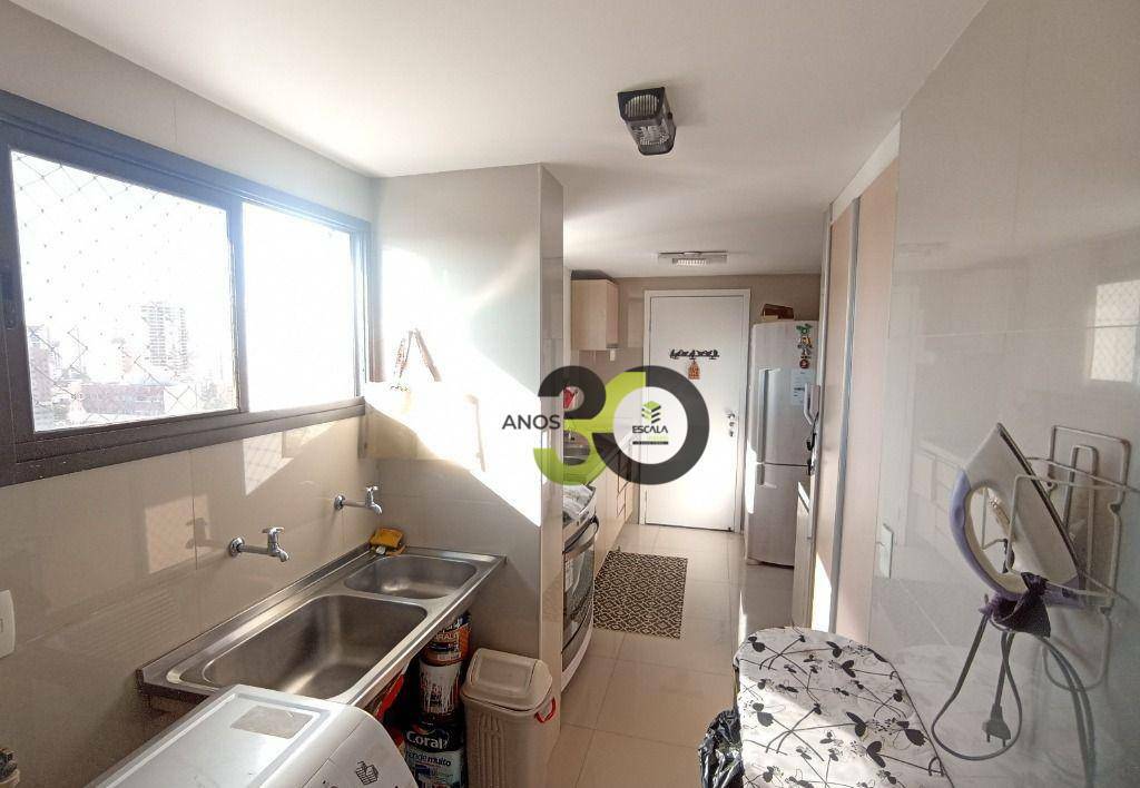 Apartamento à venda com 3 quartos, 120m² - Foto 11