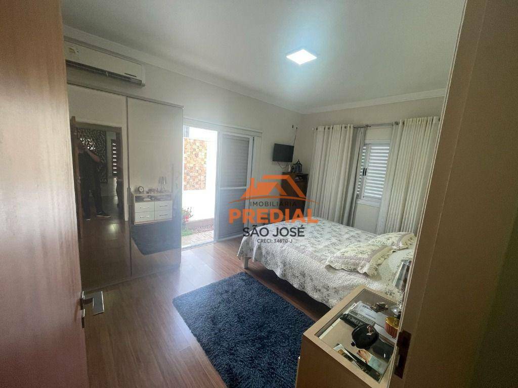 Casa de Condomínio à venda com 3 quartos, 226m² - Foto 19