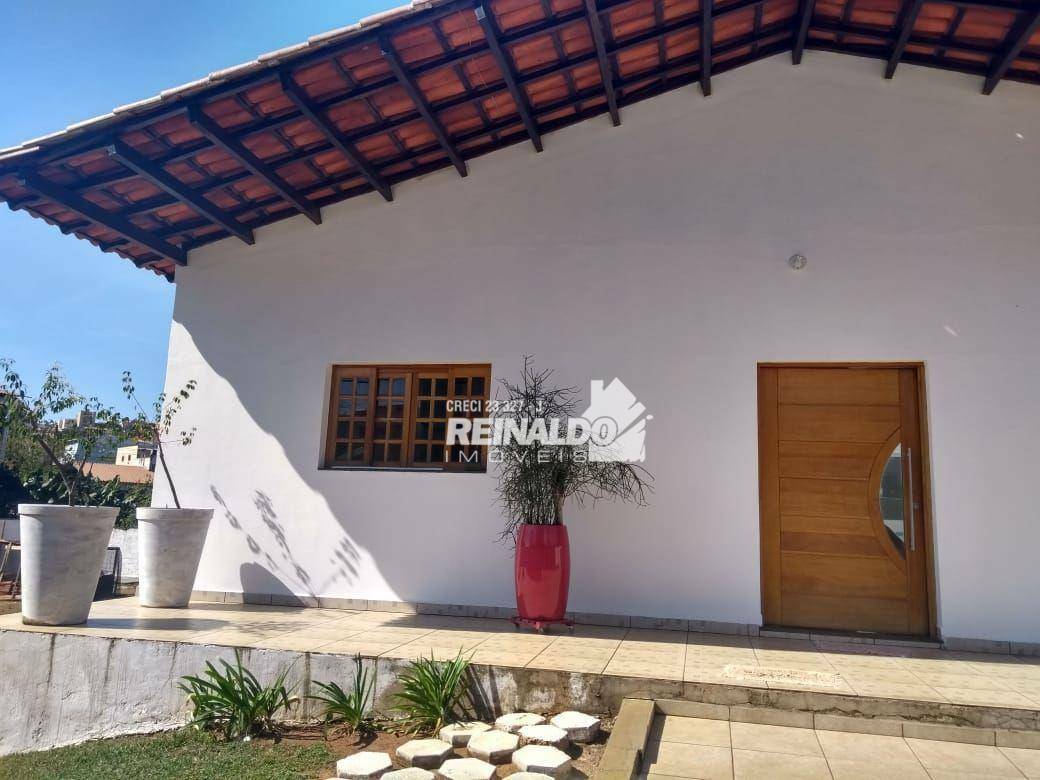 Casa à venda com 3 quartos, 252m² - Foto 5