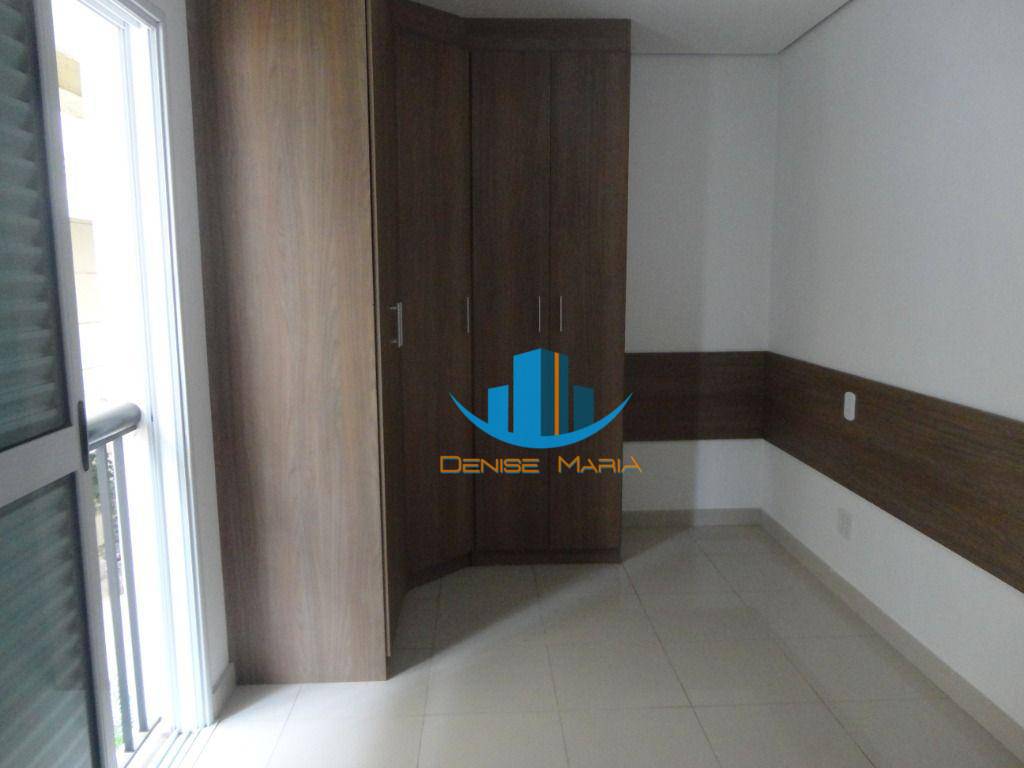 Casa de Condomínio para alugar com 4 quartos, 240m² - Foto 26