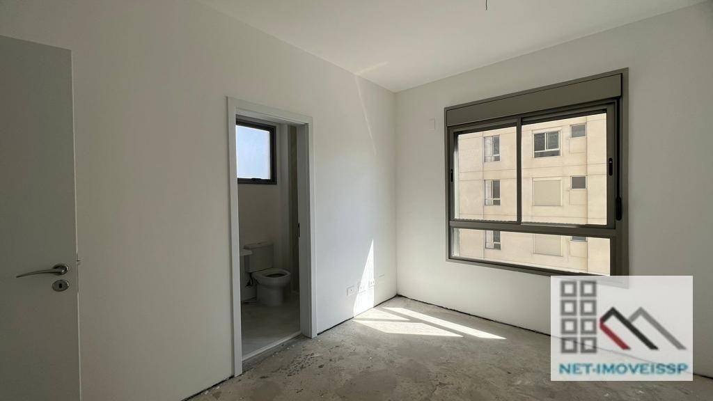 Apartamento à venda com 3 quartos, 233m² - Foto 15