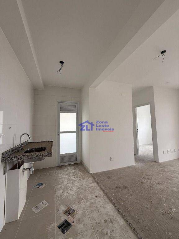 Apartamento à venda com 2 quartos, 58m² - Foto 17