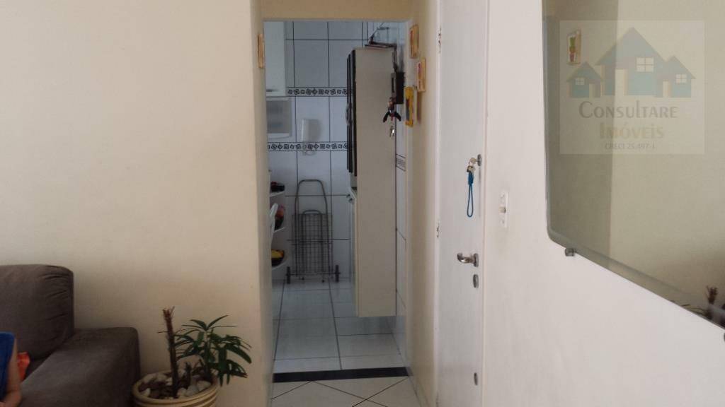 Apartamento à venda com 2 quartos, 70m² - Foto 4