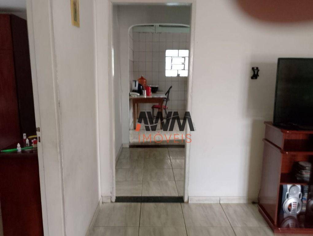 Casa à venda com 3 quartos, 150m² - Foto 11