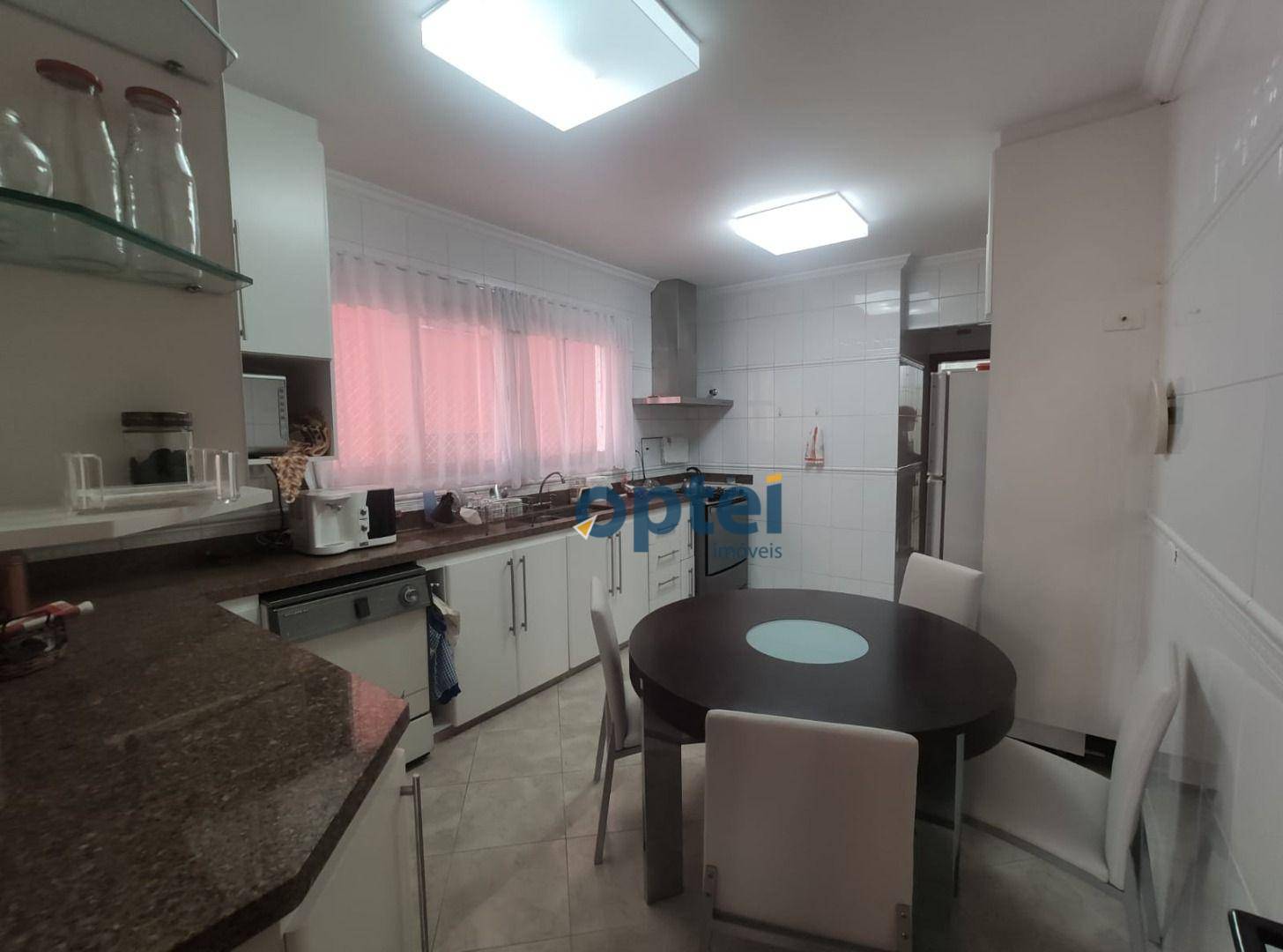 Apartamento à venda com 4 quartos, 210m² - Foto 8