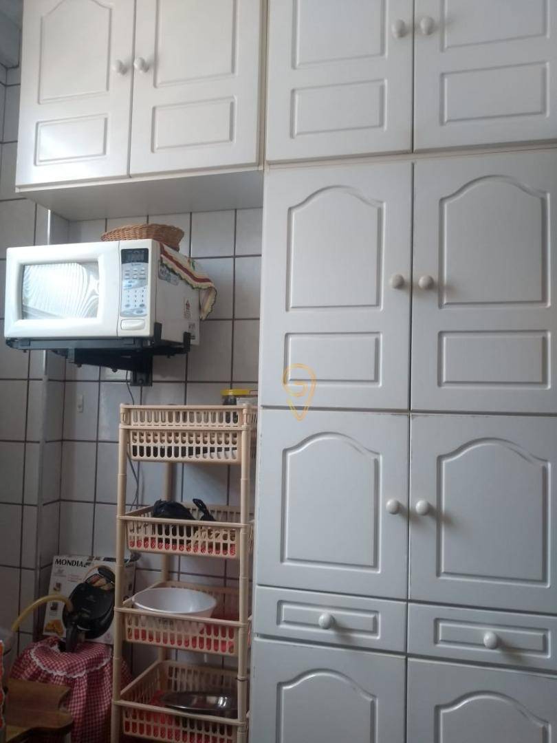 Apartamento à venda com 1 quarto, 50m² - Foto 32