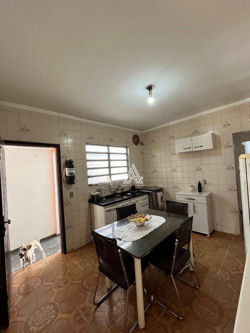 Casa à venda com 3 quartos, 150m² - Foto 24