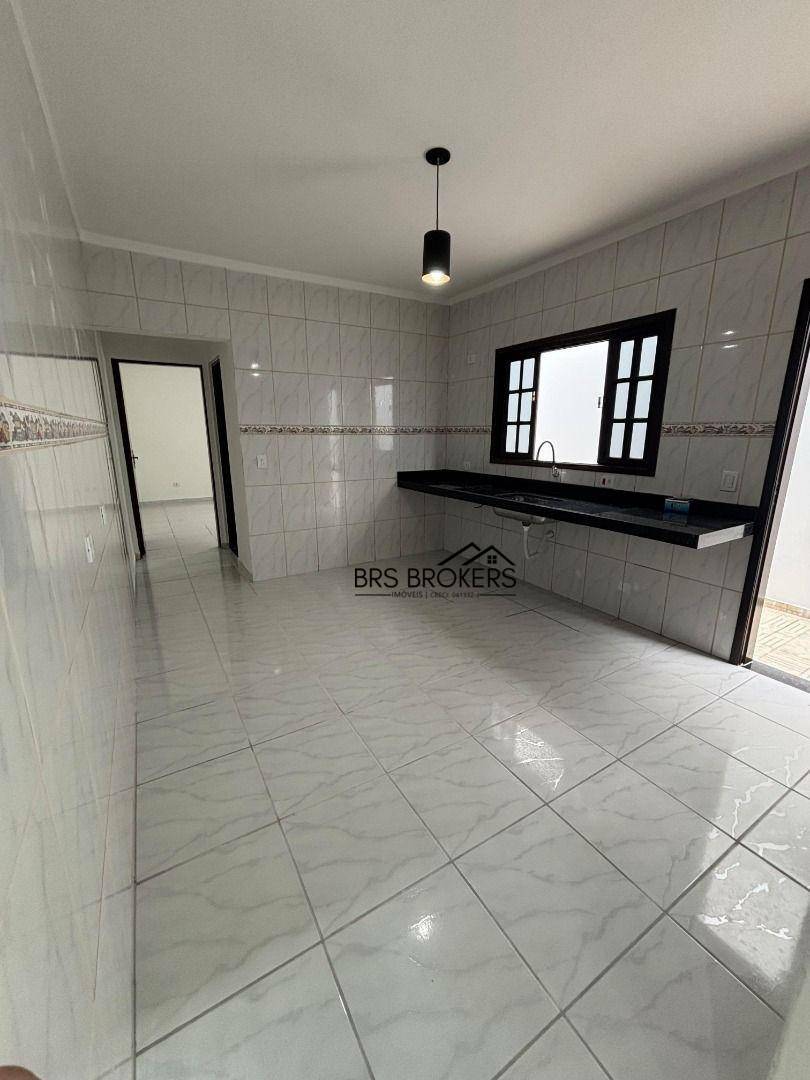 Casa à venda com 2 quartos, 69m² - Foto 5