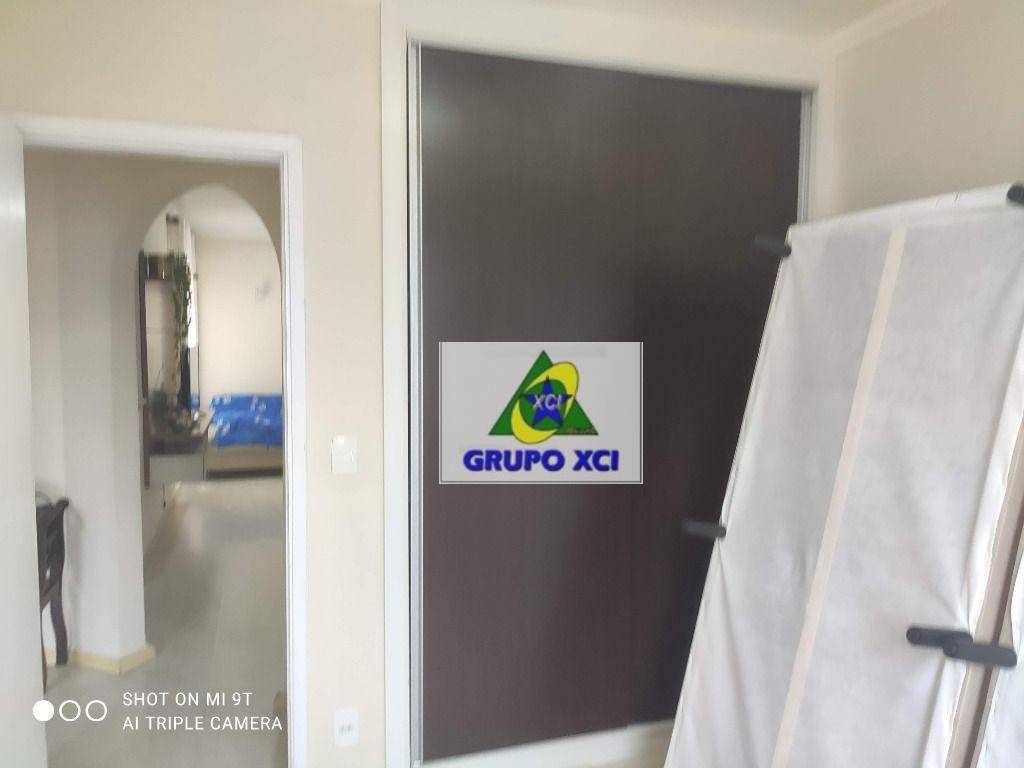 Apartamento à venda com 2 quartos, 60m² - Foto 11