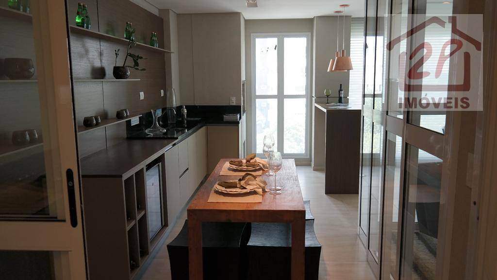 Apartamento à venda com 3 quartos, 160m² - Foto 18