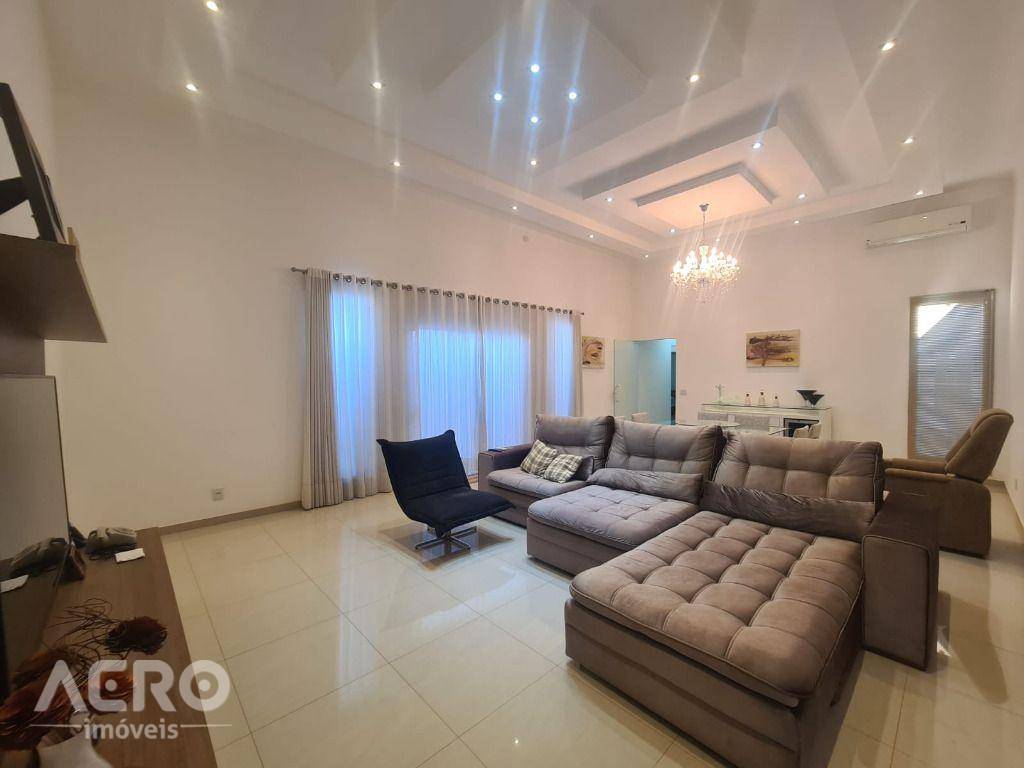 Casa à venda com 3 quartos, 230m² - Foto 11