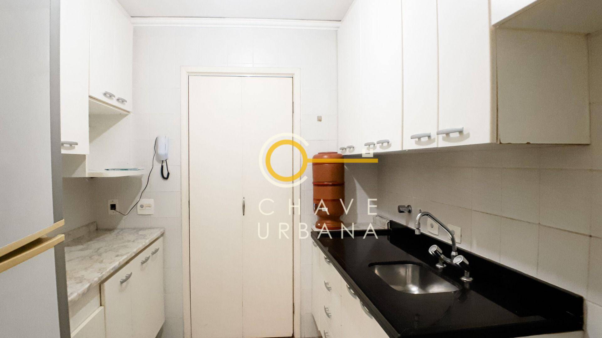 Apartamento para alugar com 2 quartos, 70m² - Foto 9