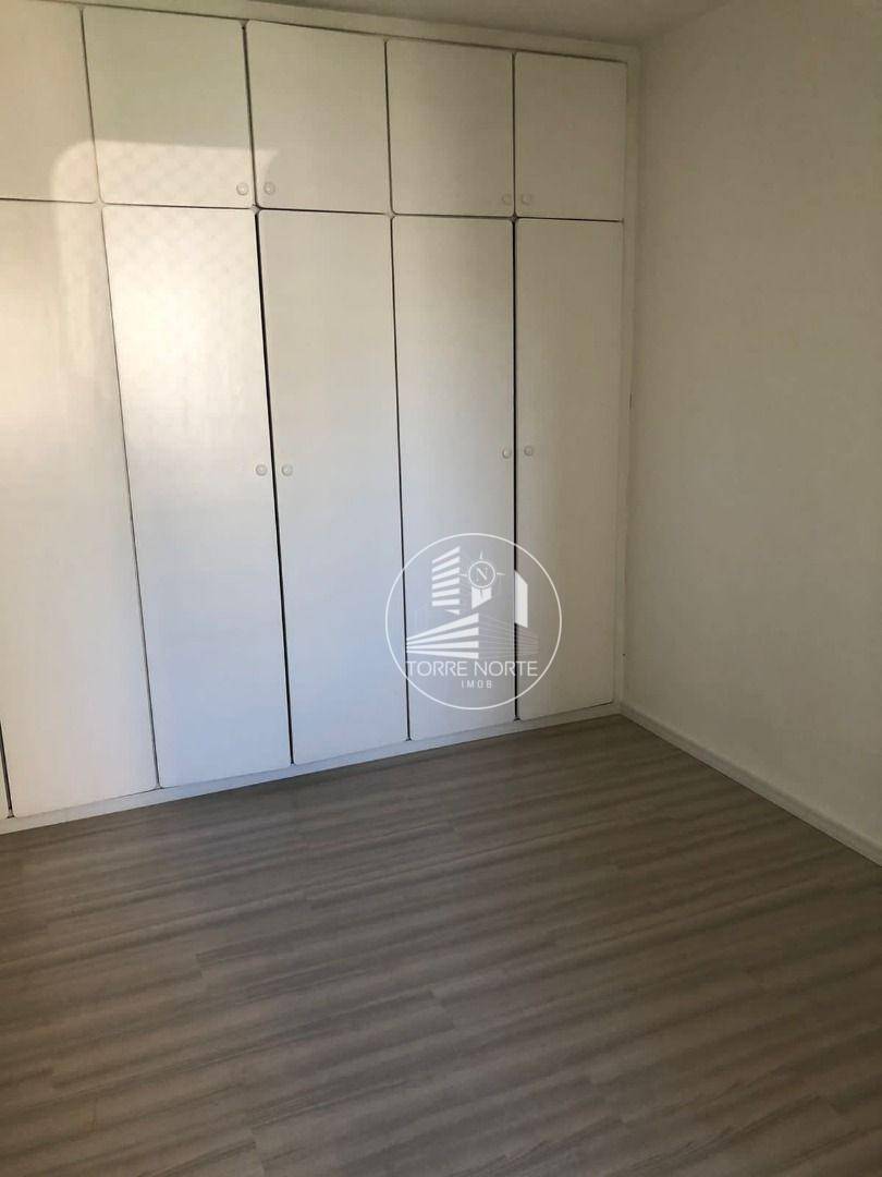 Apartamento à venda com 3 quartos, 130m² - Foto 12