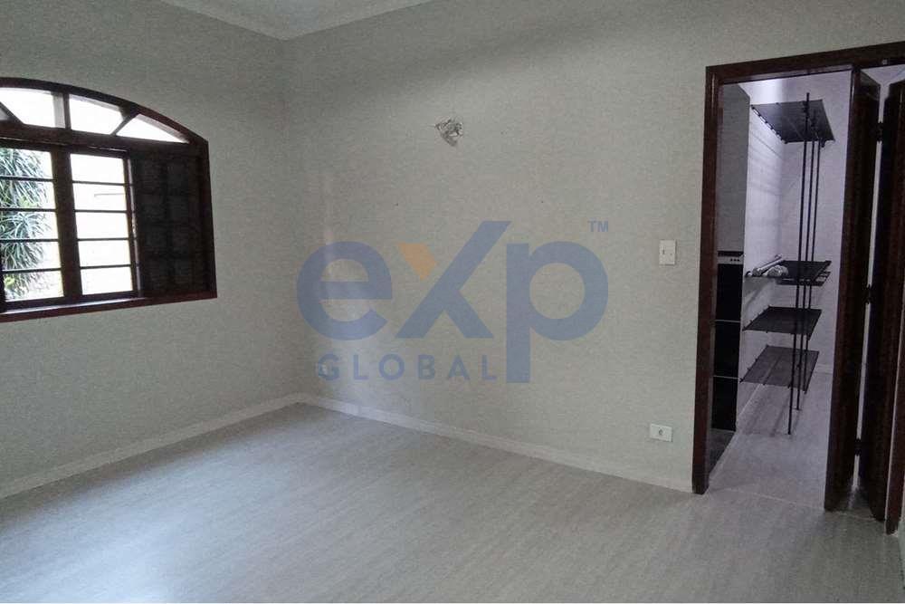 Casa à venda com 3 quartos, 350m² - Foto 27